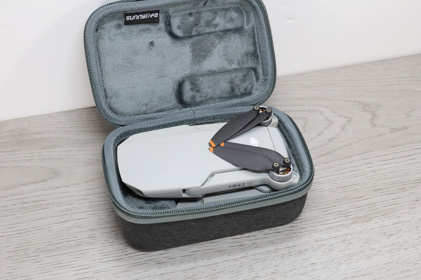 DJI Mini 2 SE - DRONE ONLY