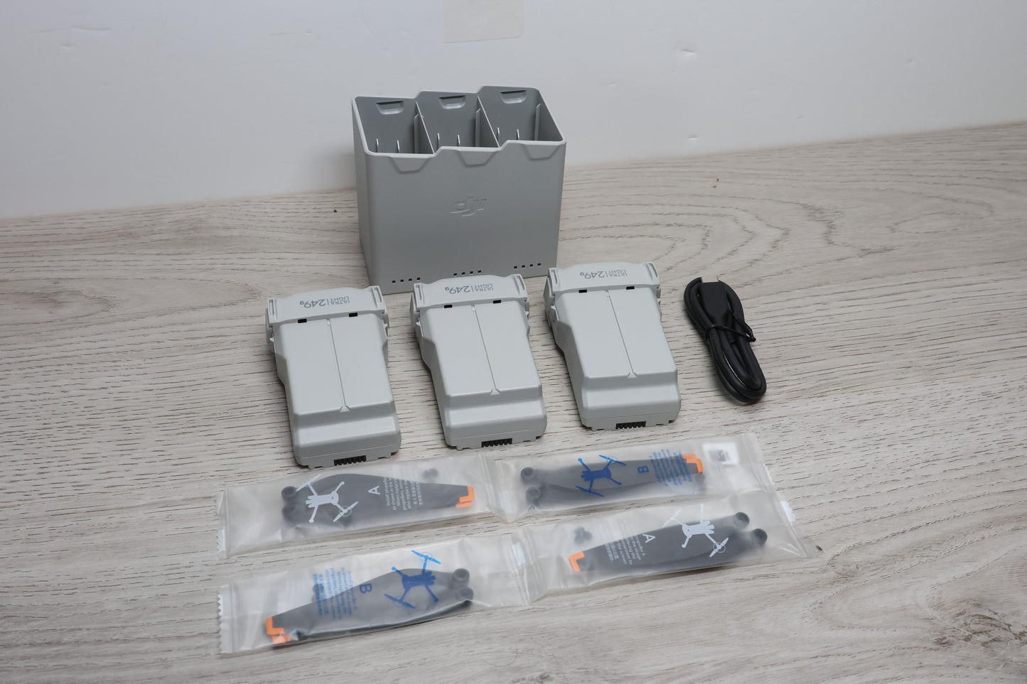 DJI Mini 3 Pro with fly more (UNUSED)