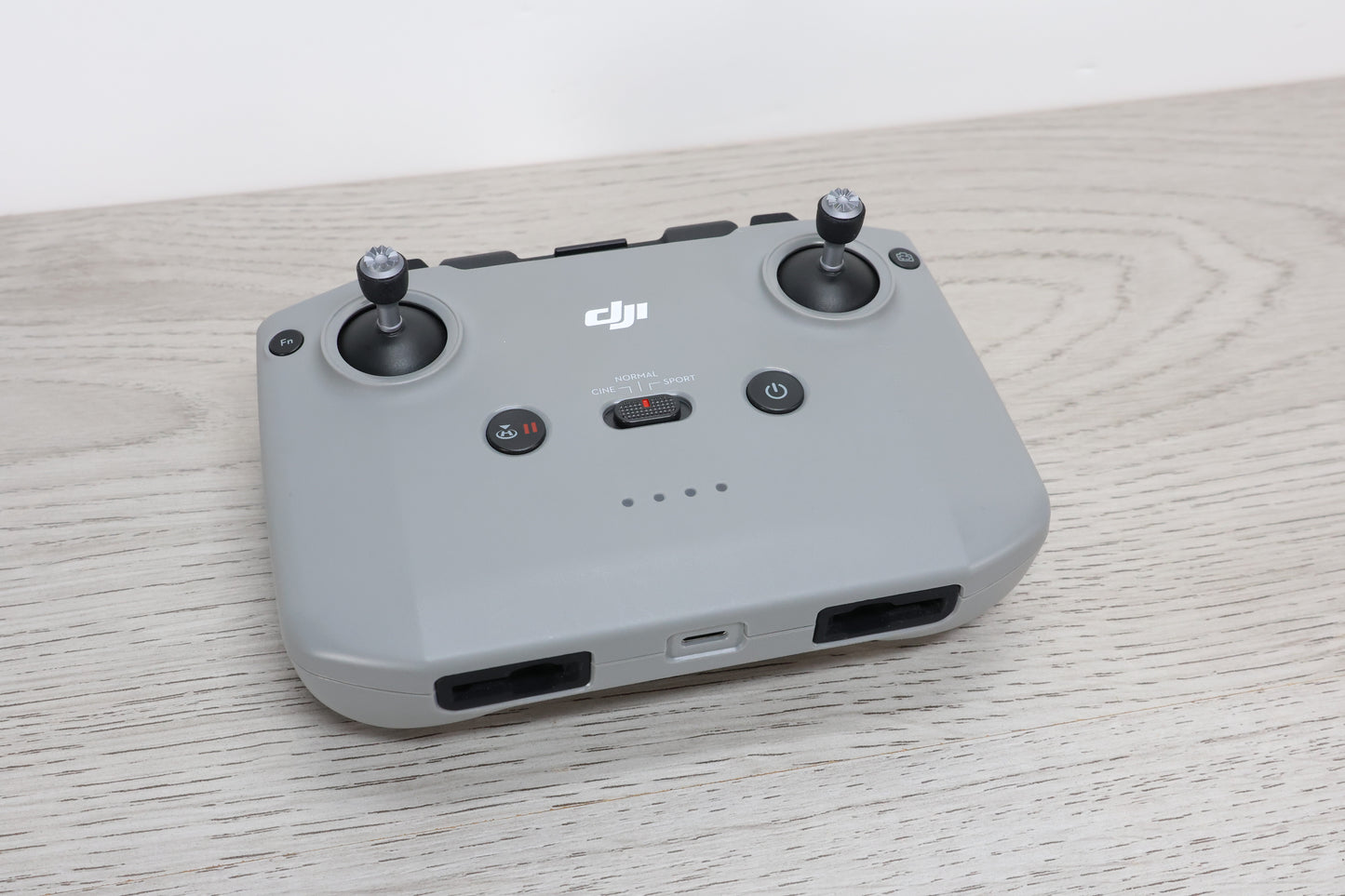 DJI Mini 2 SE with one battery