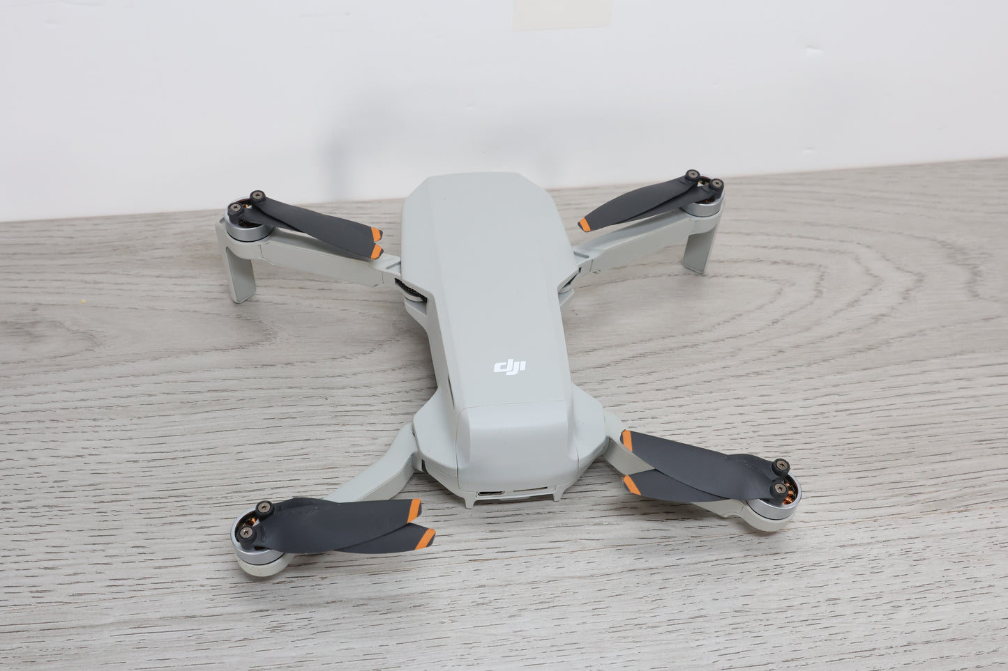 DJI Mini 2 SE with one battery