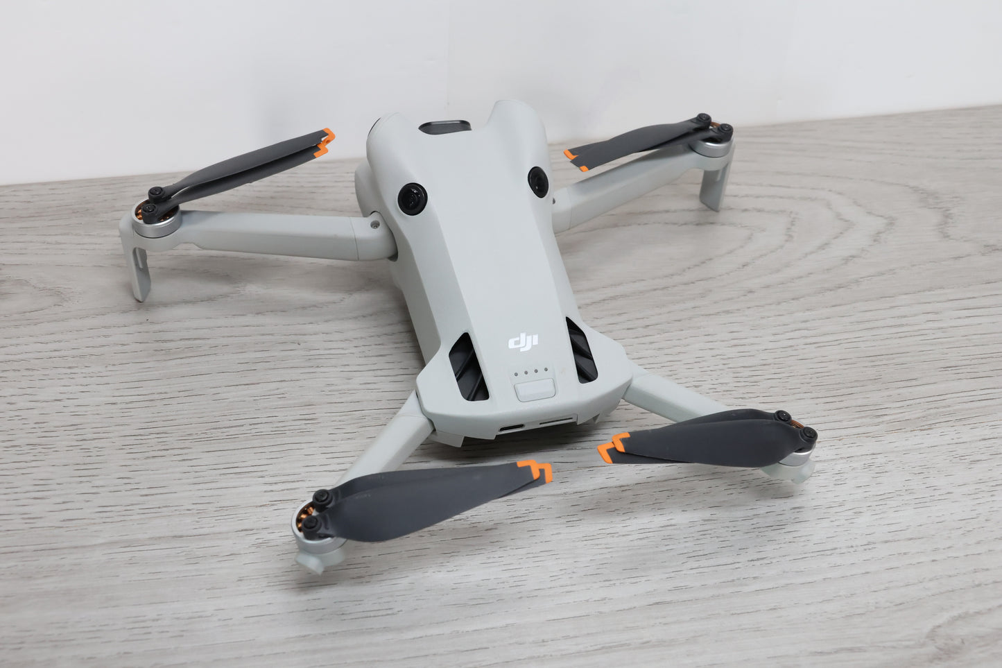 DJI Mini 4 Pro with fly more and DJI RC2