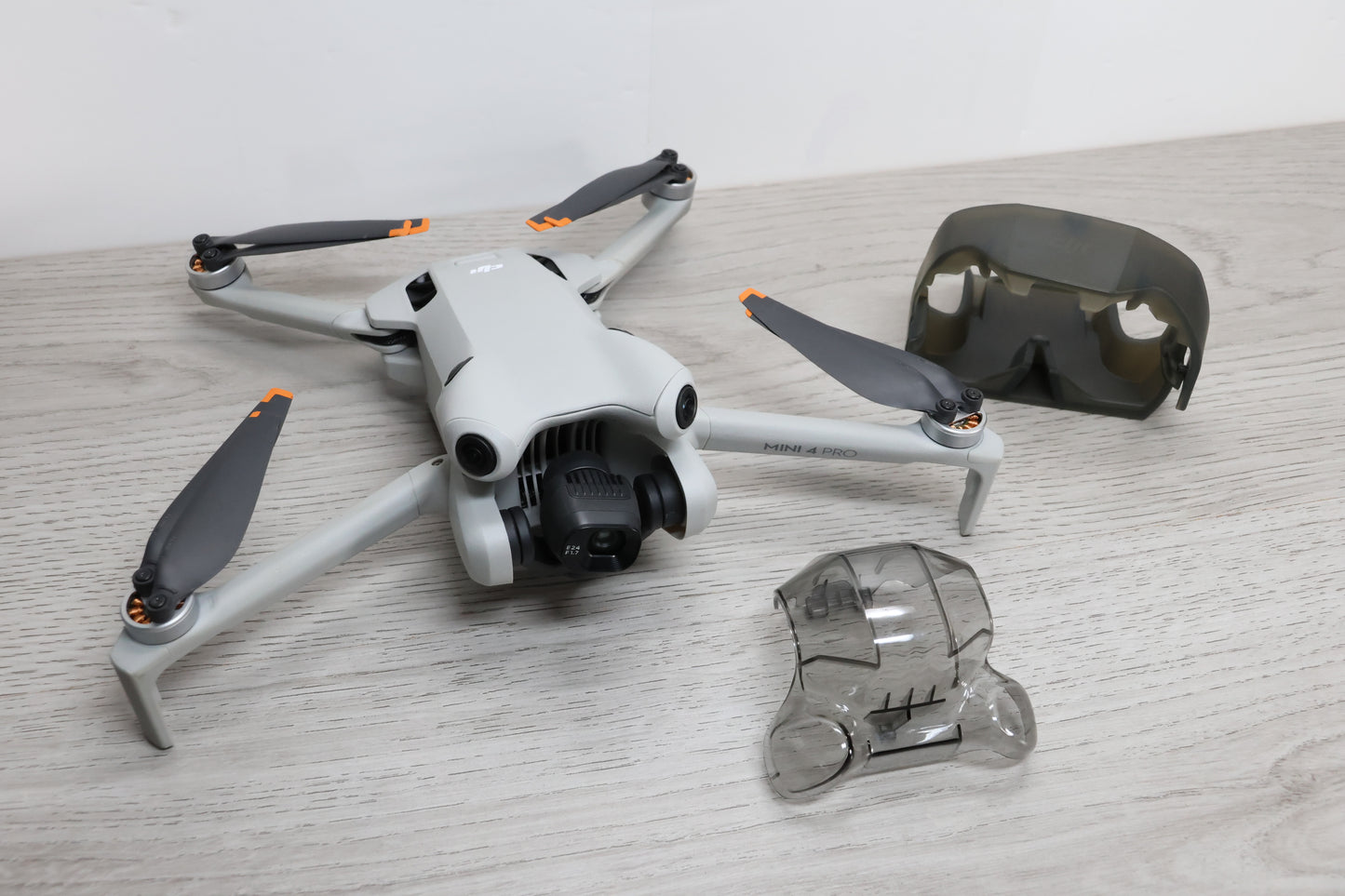 DJI Mini 4 Pro with fly more and DJI RC2