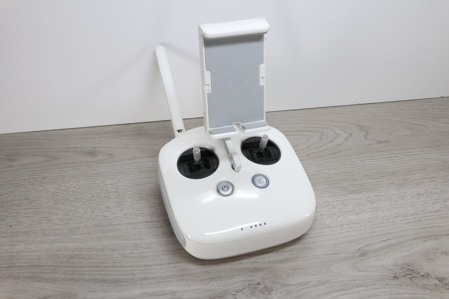 DJI Phantom 4 Pro controller - Model GL300F