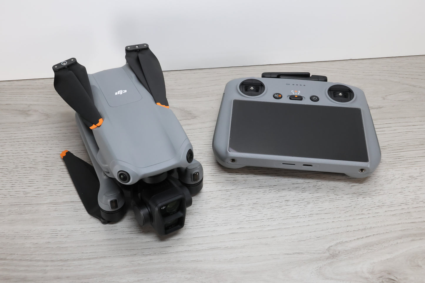DJI Air 3 One battery with DJI RC2 controller