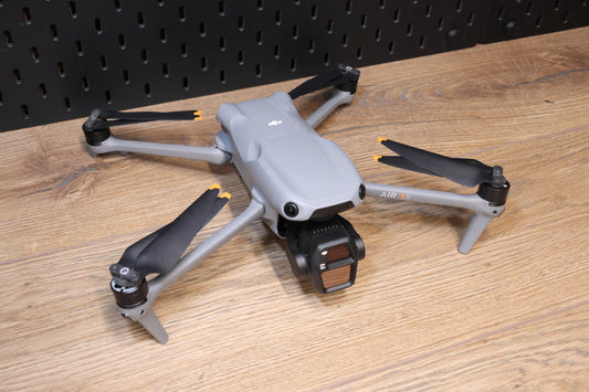 DJI Air 3S Fly More with DJI RC2