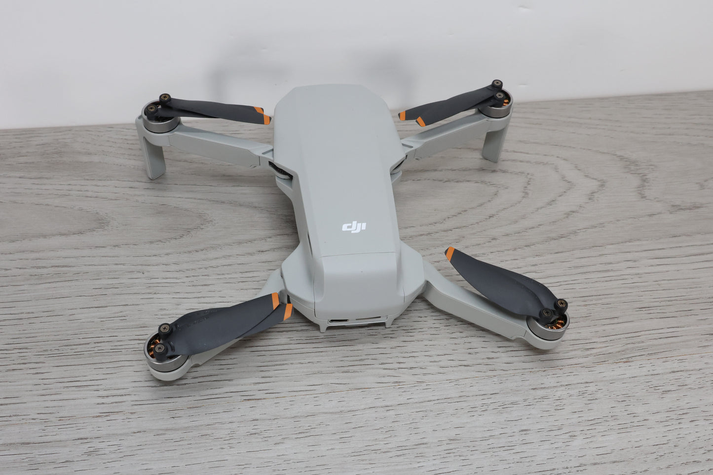 DJI Mini SE with fly more
