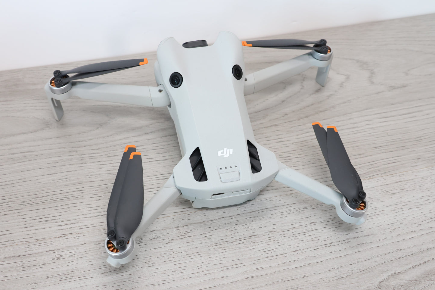 DJI Mini 4 Pro with one battery - Inc DJI Refresh