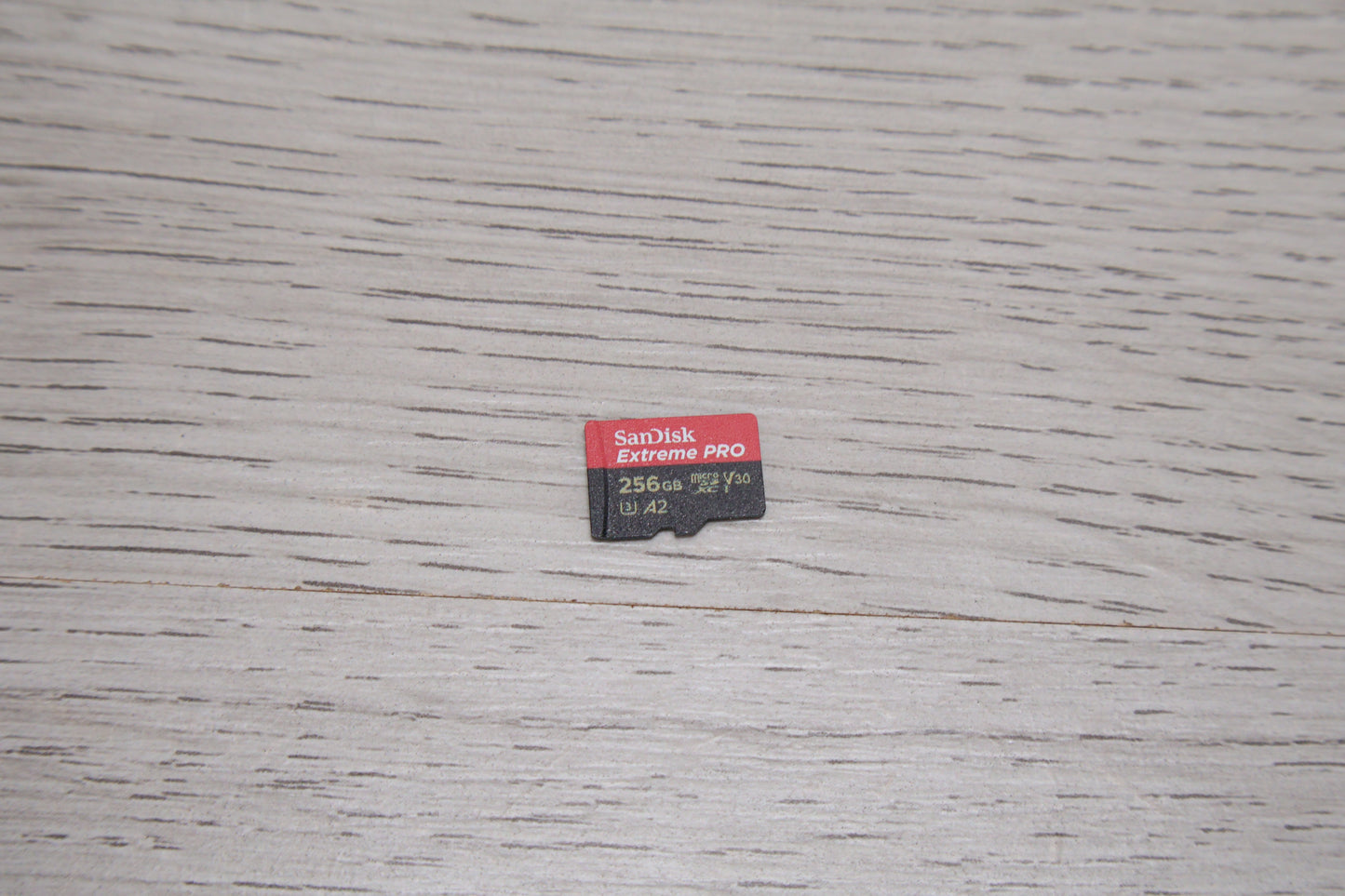 1 x Sandisk Extreme Pro 256GB Micro SD Card