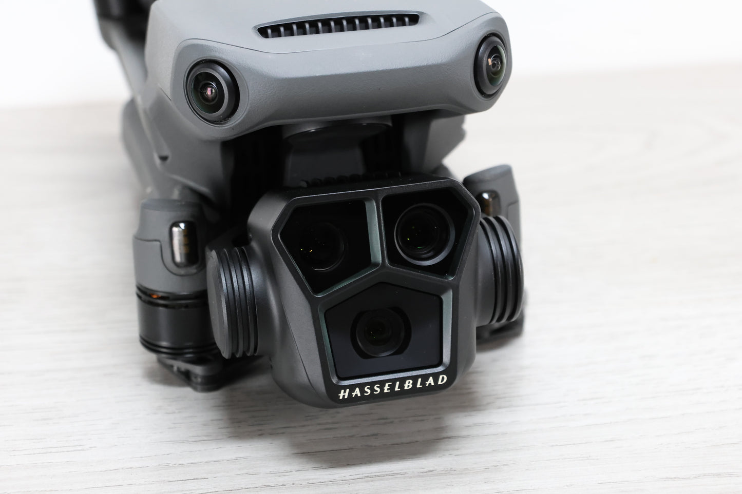 DJI Mavic 3 Pro Fly More