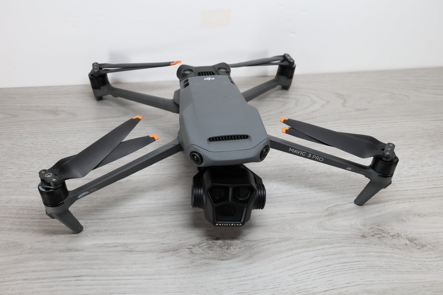 DJI Mavic 3 Pro Fly More