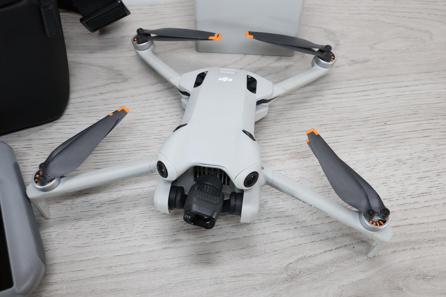 DJI Mini 4 Pro with fly more and DJI RC2
