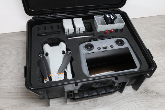 DJI Mini 4 Pro with fly more and DJI RC2