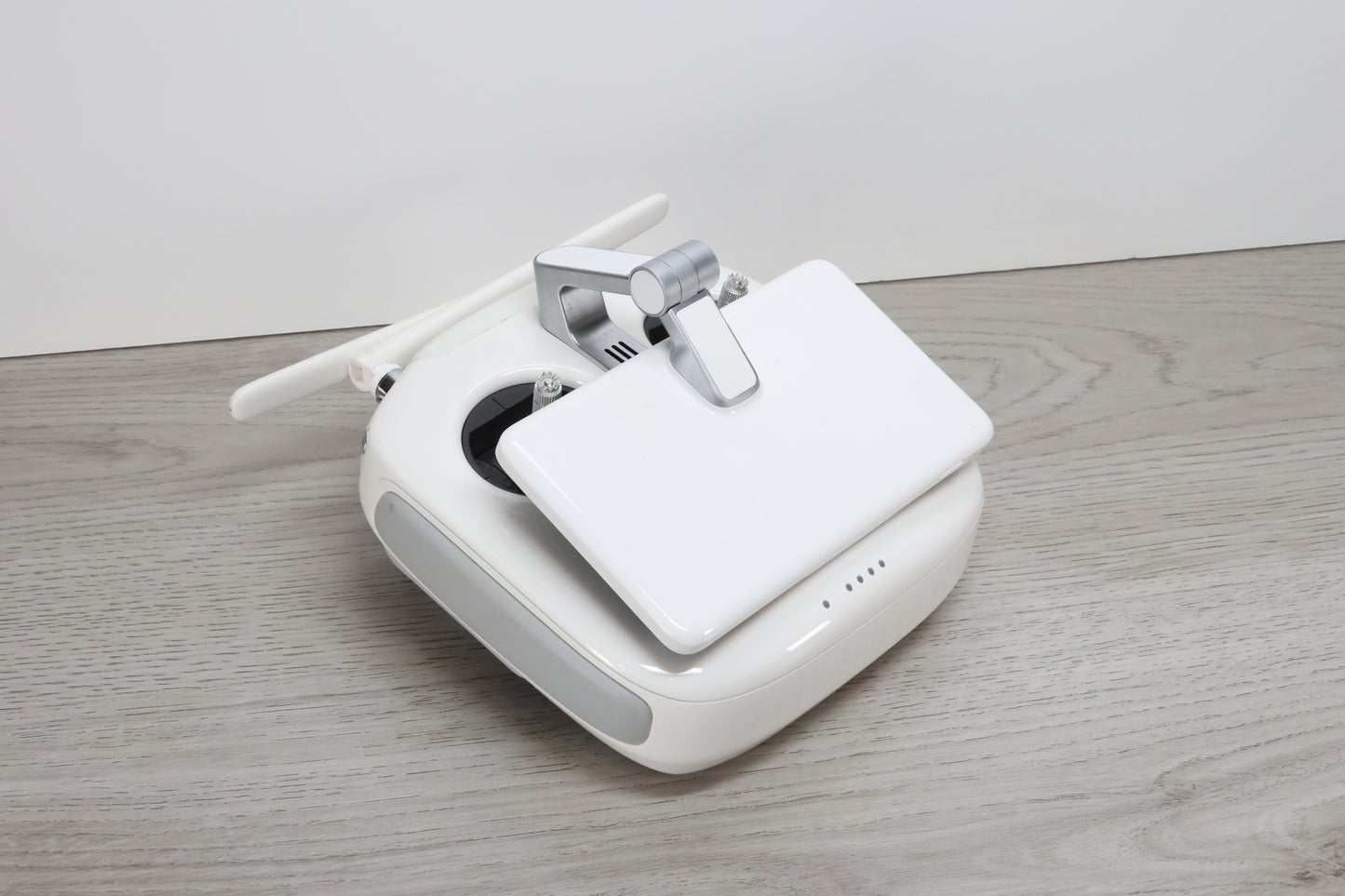 DJI Phantom 4 / Pro Plus controller - Model GL300E
