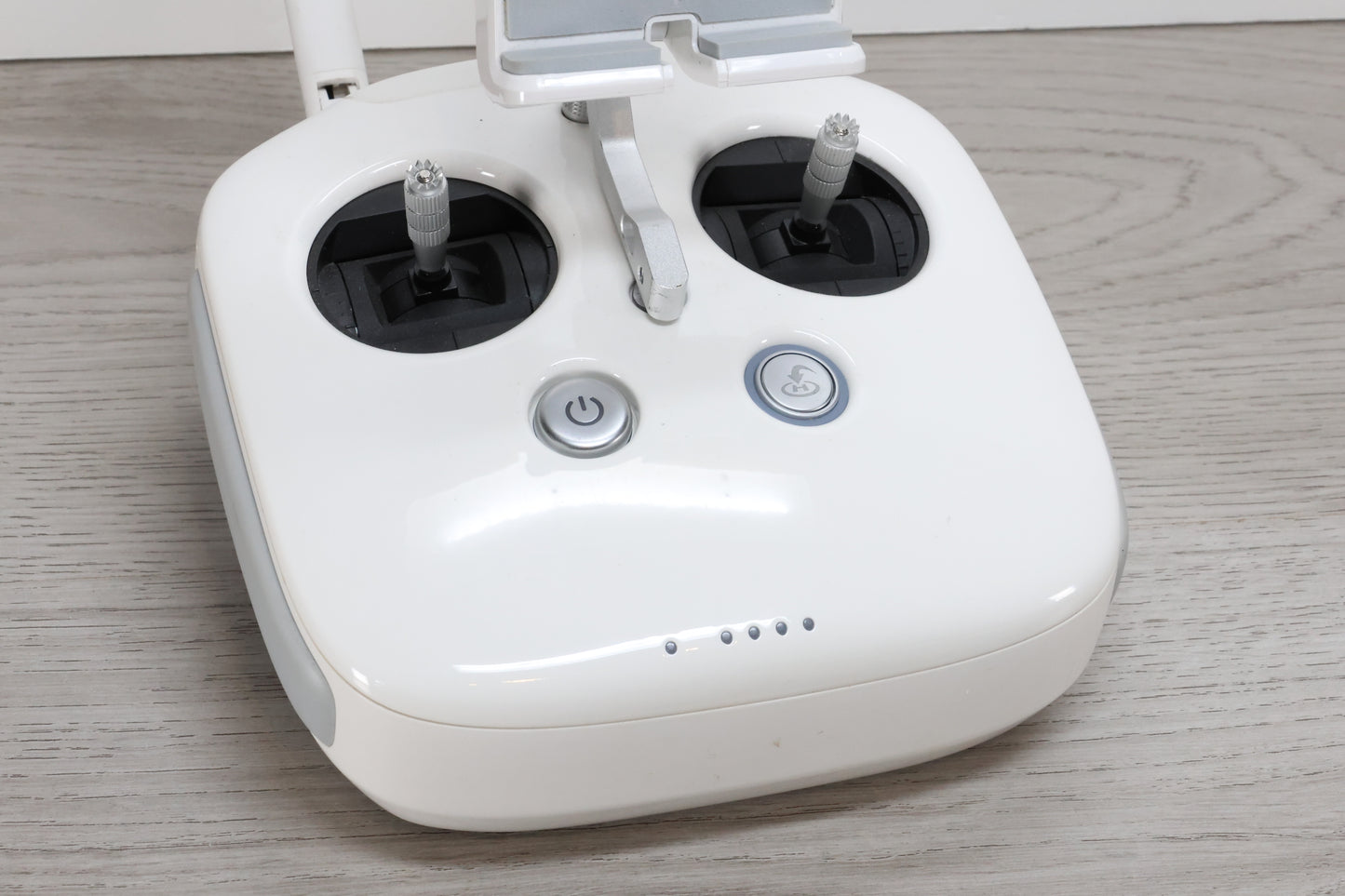 DJI Phantom 4 Pro controller - Model GL300F