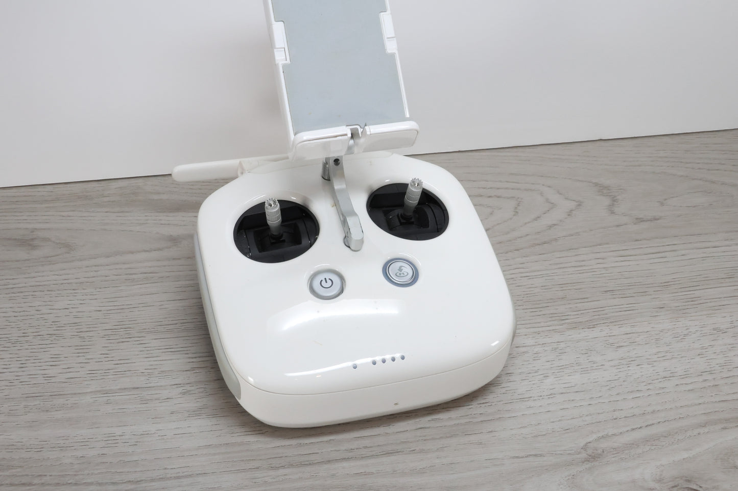 DJI Phantom 4 Pro controller - Model GL300F