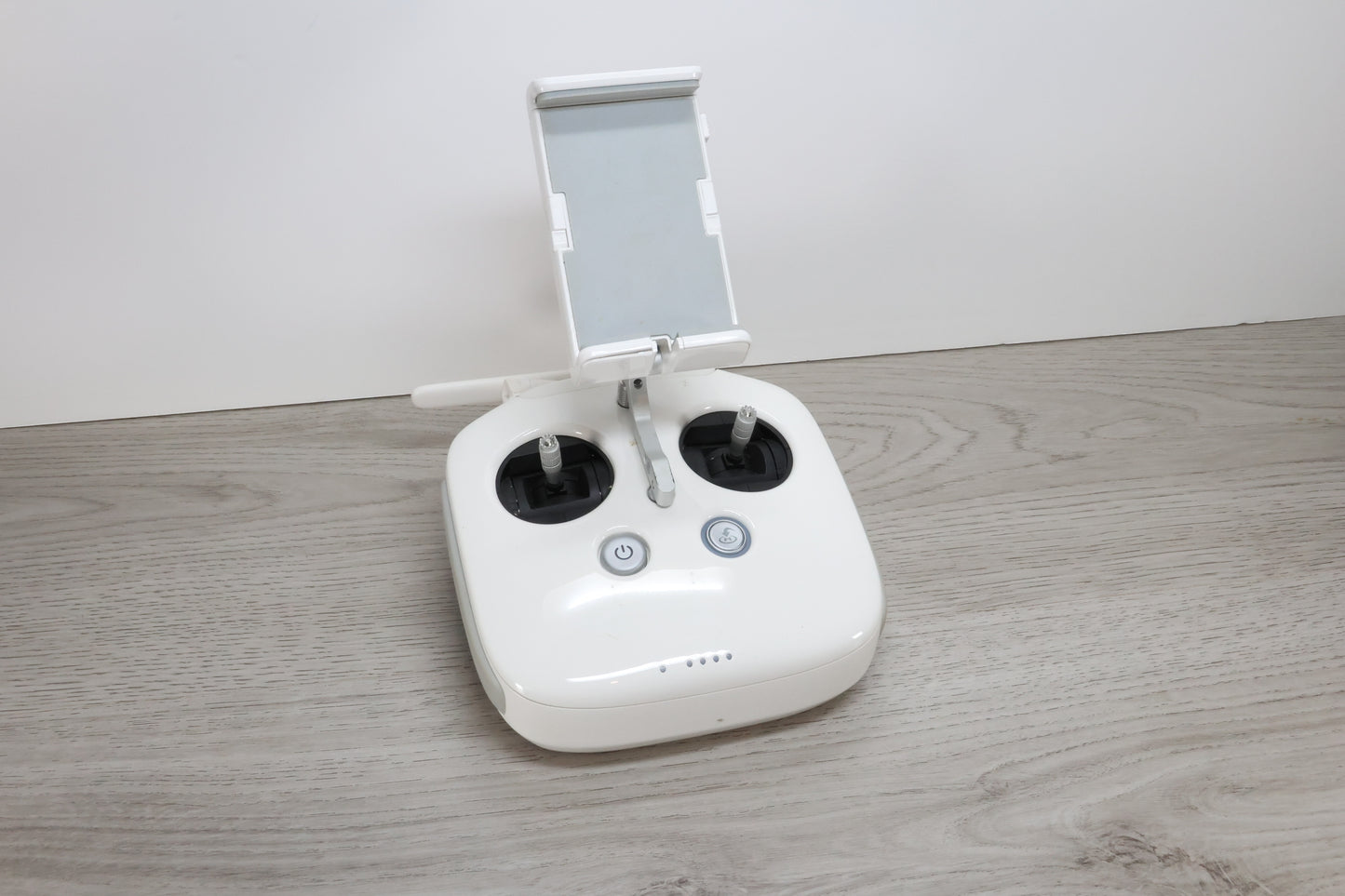 DJI Phantom 4 Pro controller - Model GL300C