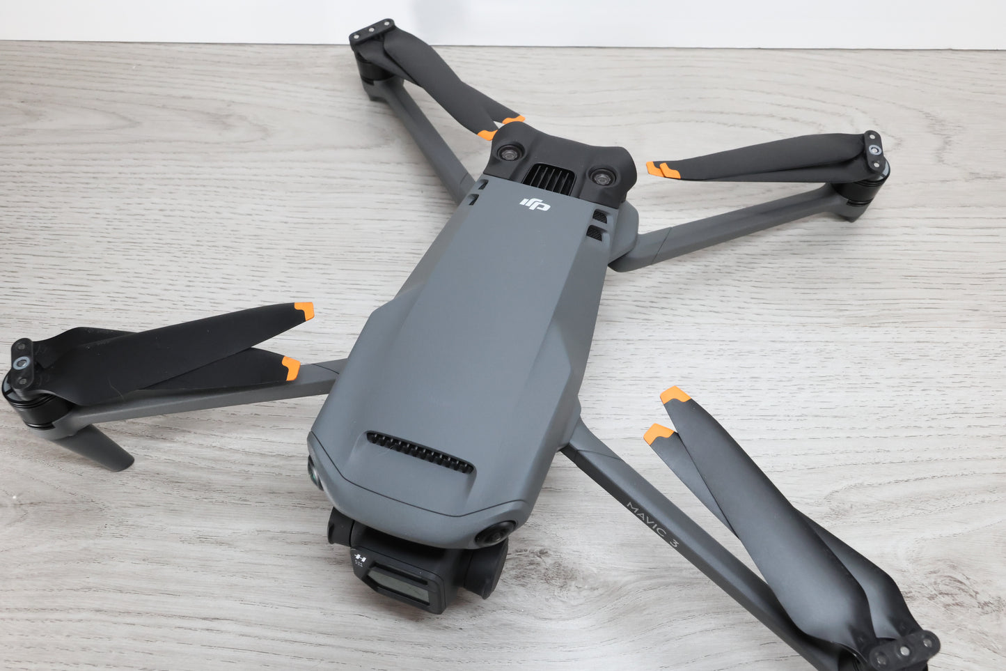 DJI Mavic 3 - One battery