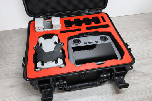 DJI Mini 4 Pro with fly more and DJI RC2