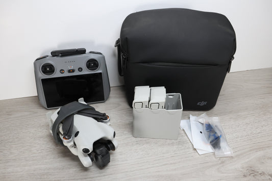 DJI Mini 4 Pro with fly more and DJI RC2