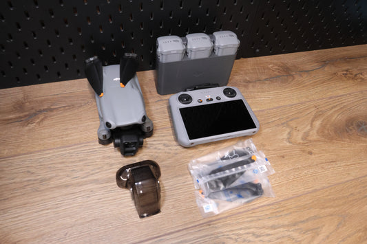 DJI Air 3 Fly more with DJI RC2 (NO CARRY BAG)