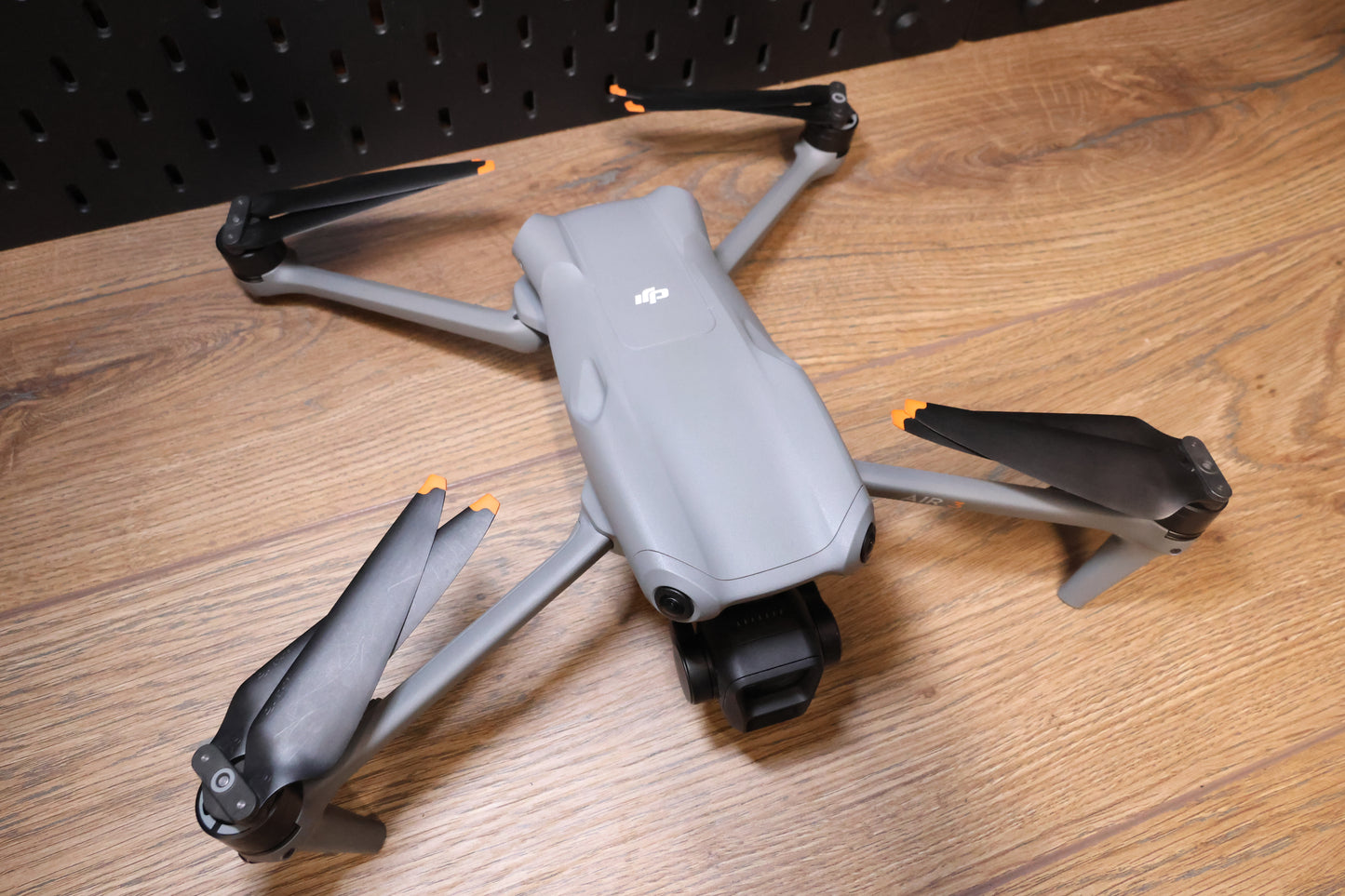 DJI Air 3 Fly more with DJI RC2