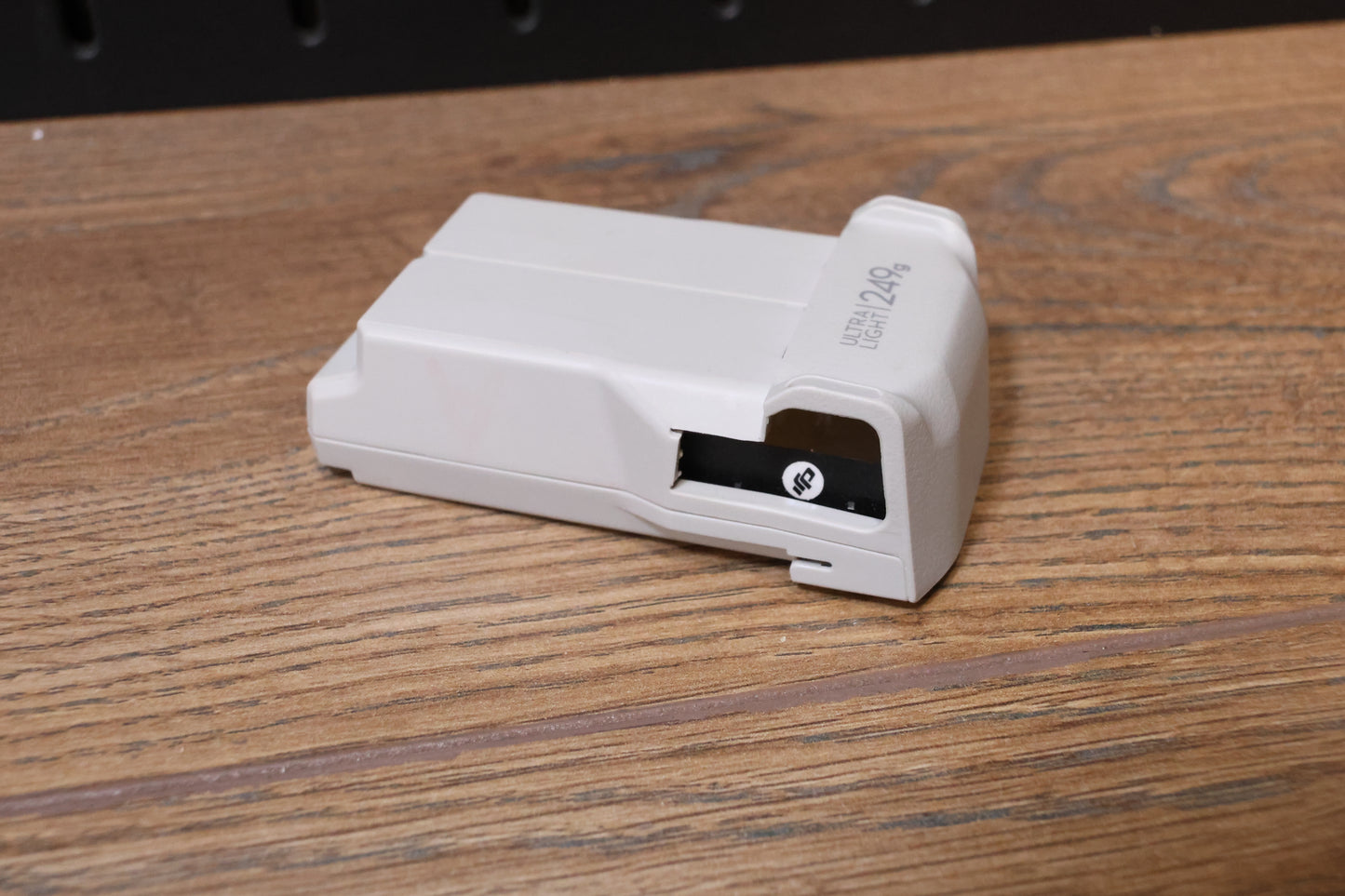 DJI Mini 4 Pro Battery - 6 charges used (broken release tab)