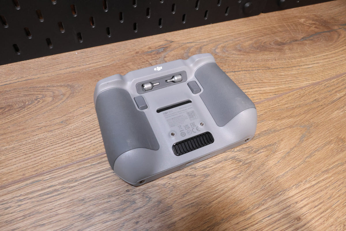 DJI RC2 Controller - Scratch on screen