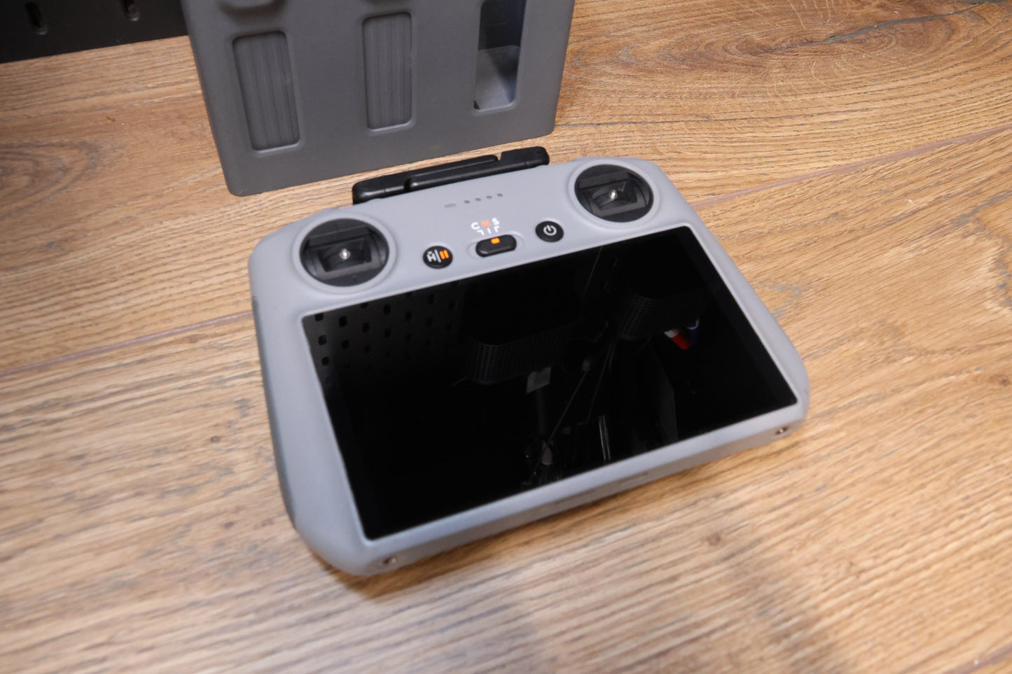 DJI Mavic 4 Pro - 2 batteries and DJI RC2 Controller