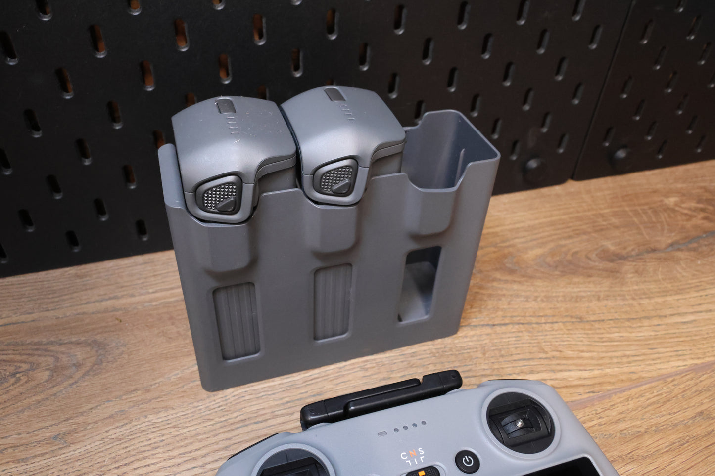 DJI Mavic 4 Pro - 2 batteries and DJI RC2 Controller