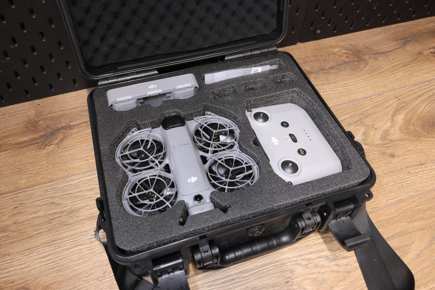 DJI Neo 2 Fly more with RC-N3