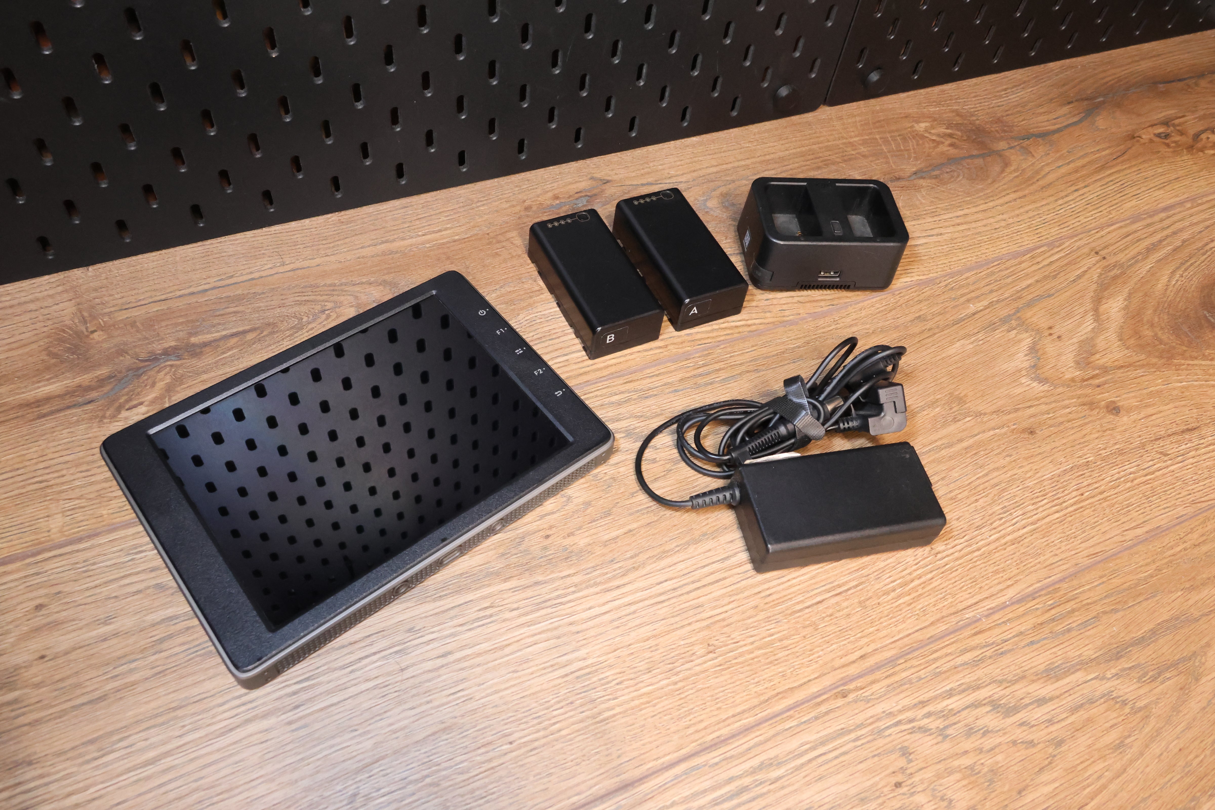 DJI Crystalsky 7.85 inch Monitor – The Drone Hangar