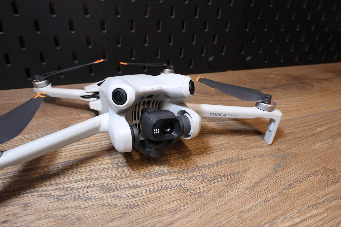 DJI Mini 4 Pro with fly more and DJI RC2