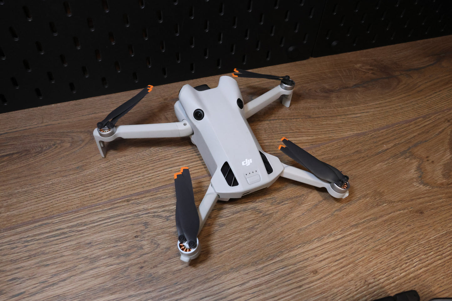 DJI Mini 4 Pro with fly more and DJI RC2