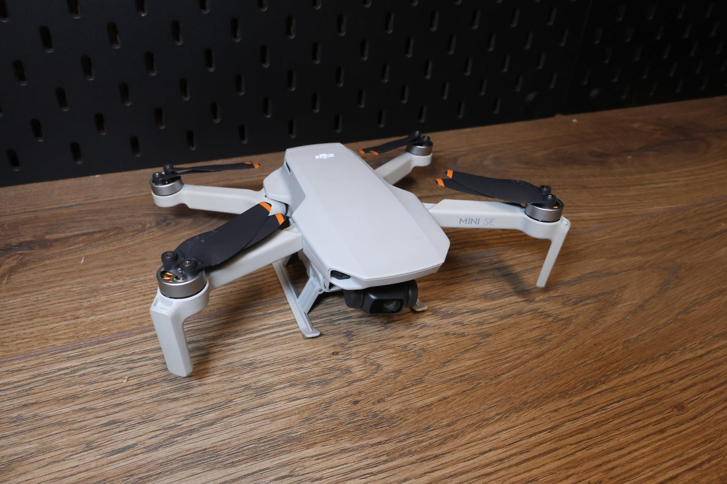 DJI Mini SE with 2 batteries