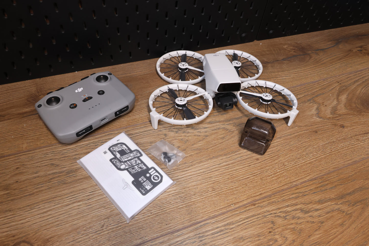 DJI Flip Fly - one battery and DJI RC N3 controller