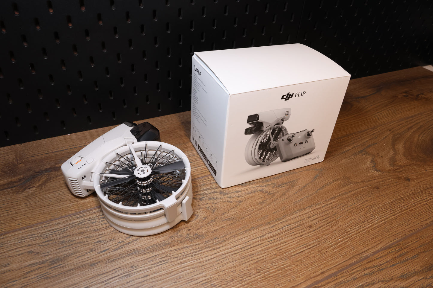 DJI Flip Fly - one battery and DJI RC N3 controller