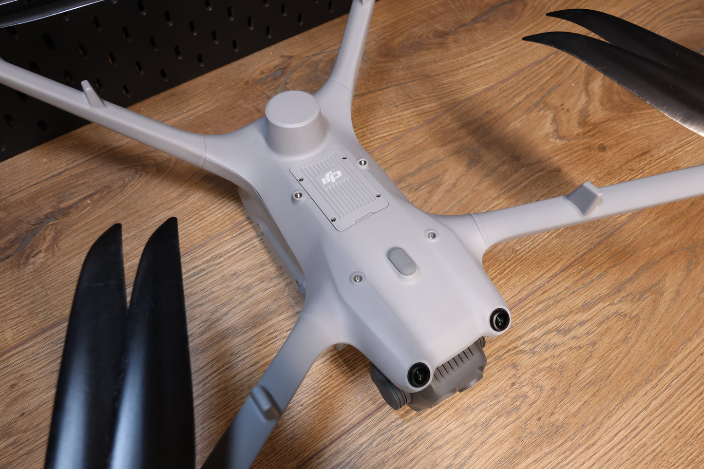 DJI Matrice 4TD Thermal Drone - 3 Batteries included -  Includes 4G Cellular Dongle