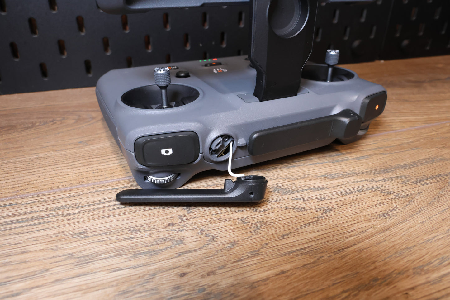 DJI RC Pro 2 Remote Controller **DAMAGED - WORKING**