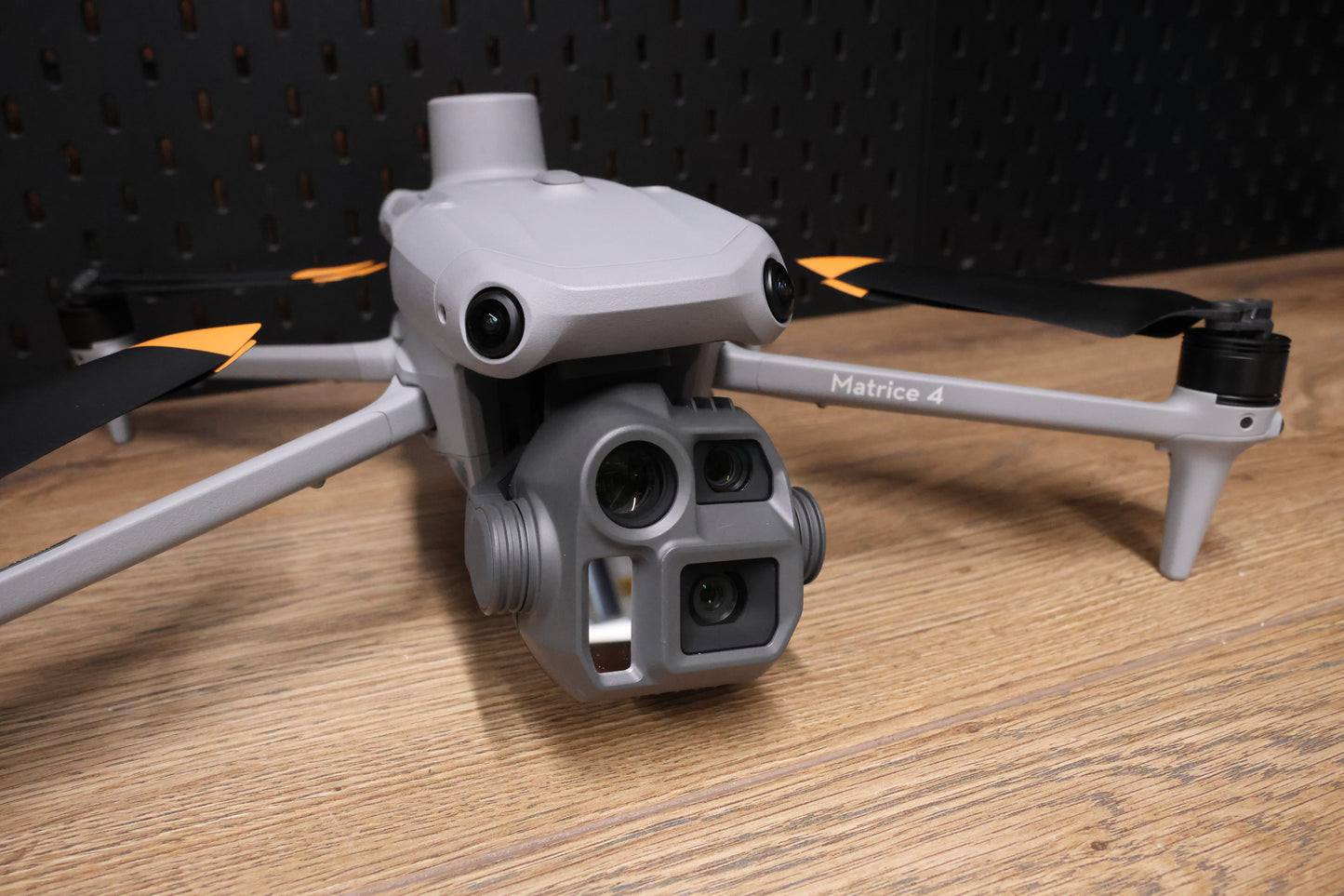 DJI Matrice 4E - One battery