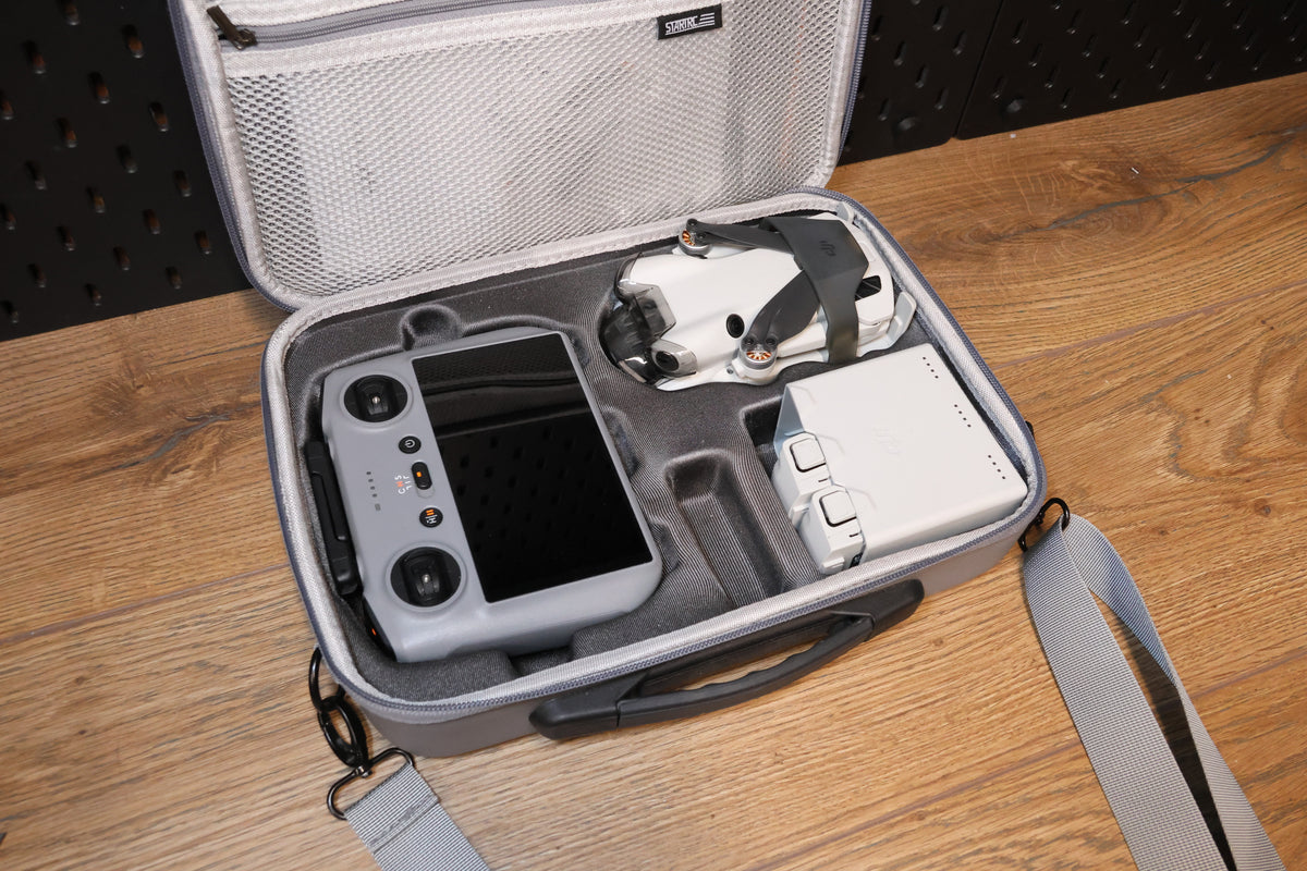 DJI Mini 4 Pro with fly more and DJI RC2