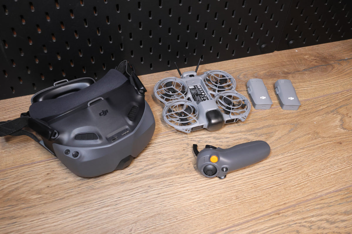DJI Neo 2 - Goggles N3 - Motion 3 and 2 batteries