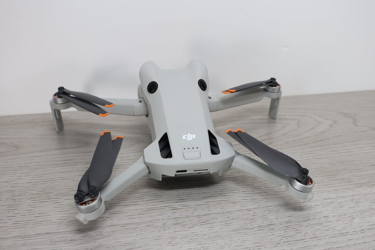 DJI Mini 4 Pro with fly more and DJI RC2