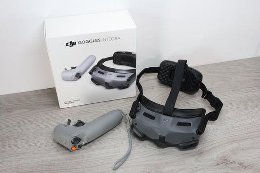 DJI Goggles Integra and Motion controller 2