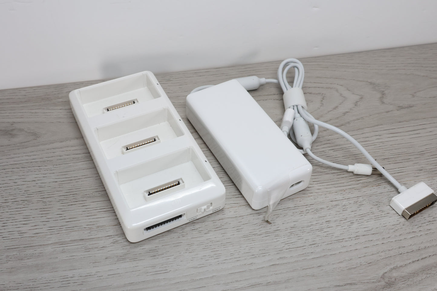 Original DJI Phantom 4 Multi charger - Battery charger