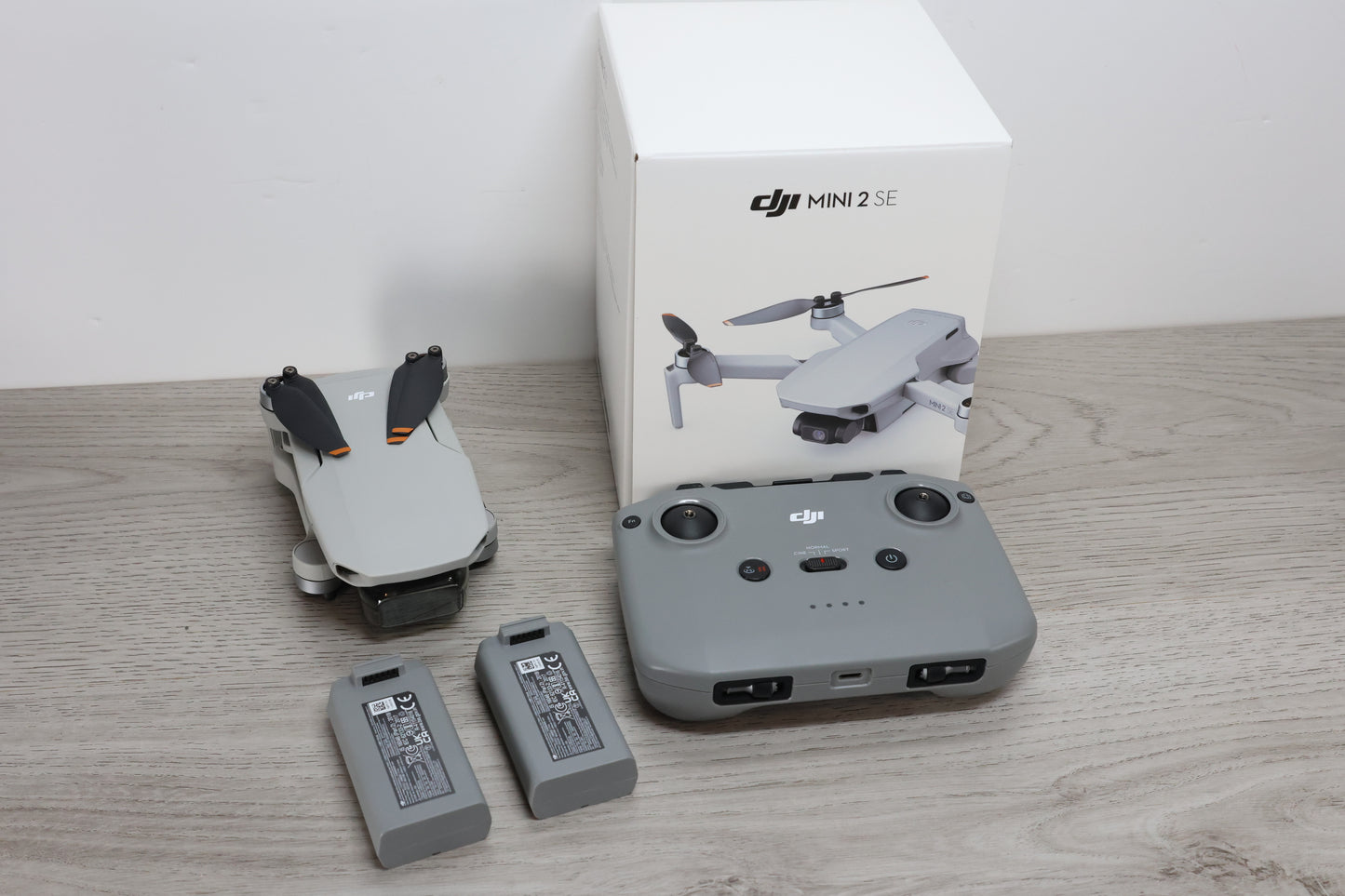 DJI Mini 2 SE with 2 batteries