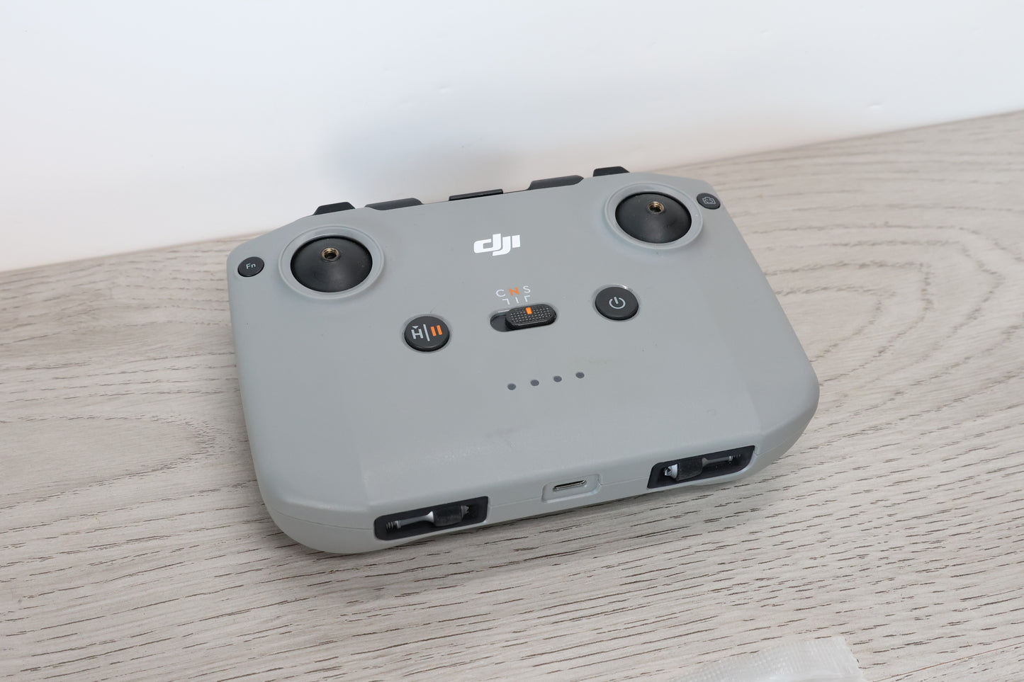 DJI Mini 4 Pro with one battery - Inc DJI Refresh