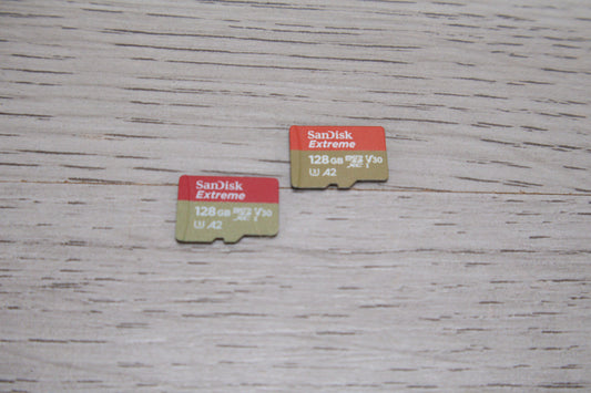 2 x Sandisk Extreme 128GB Micro SD card