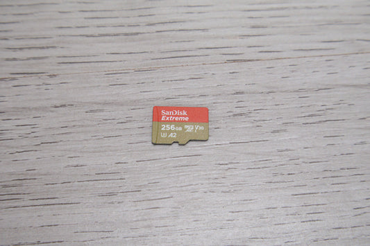 1 x Sandisk Extreme 256GB Micro SD card